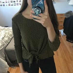 Kim & Cami green self-tie long sleeve